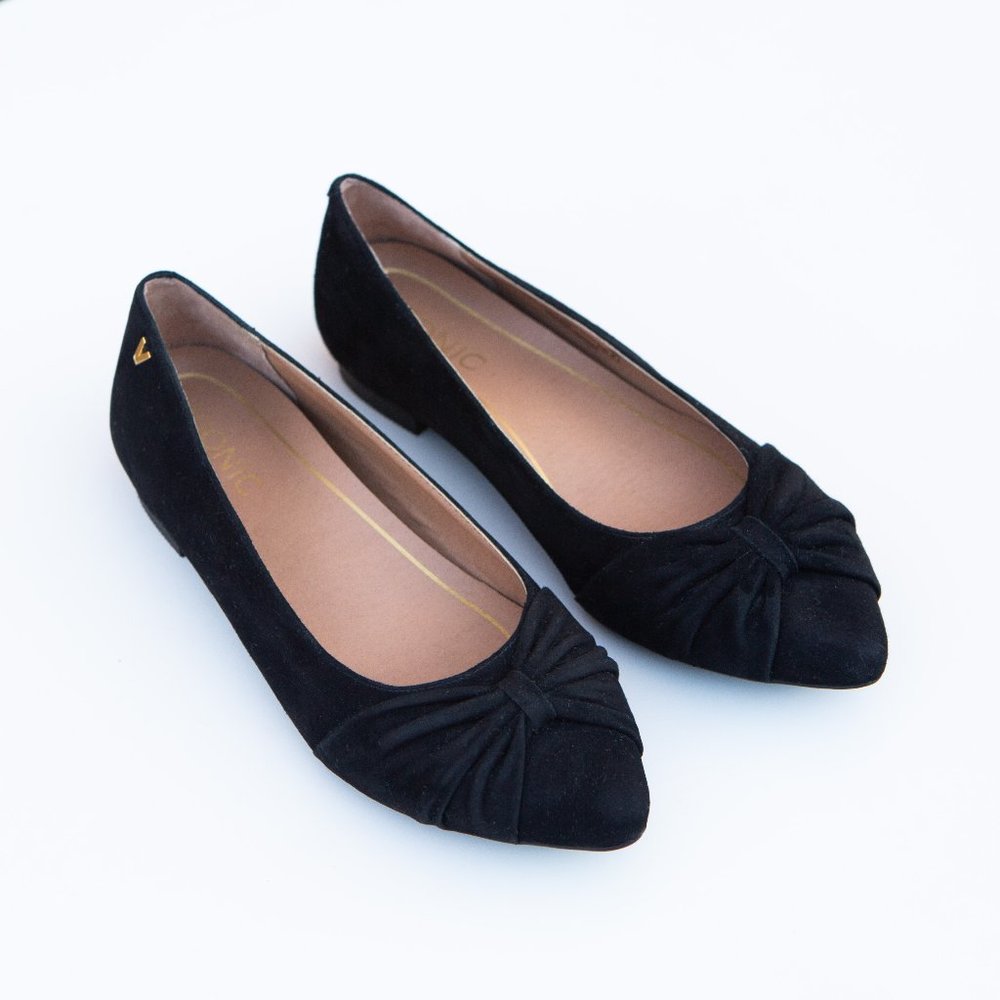 Vionic Gem Gramercy Women's Ballet Flats Suede Shoes Black Size 6 NWOT